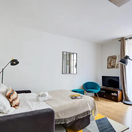 Apartament Bnbnova - Eiffel Tower & Champ De Mars Paryż