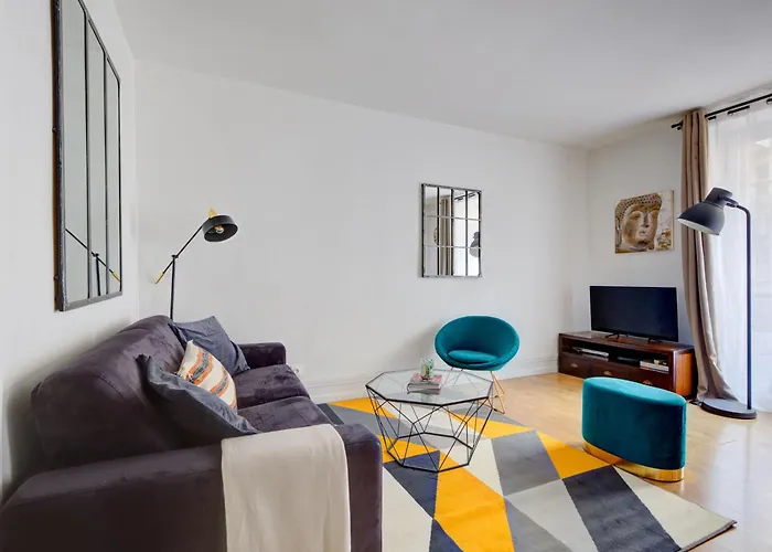 Apartament Bnbnova - Eiffel Tower & Champ De Mars Paryż