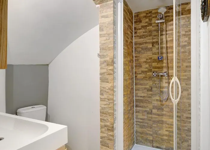 Apartament Bnbnova - Eiffel Tower & Champ De Mars *