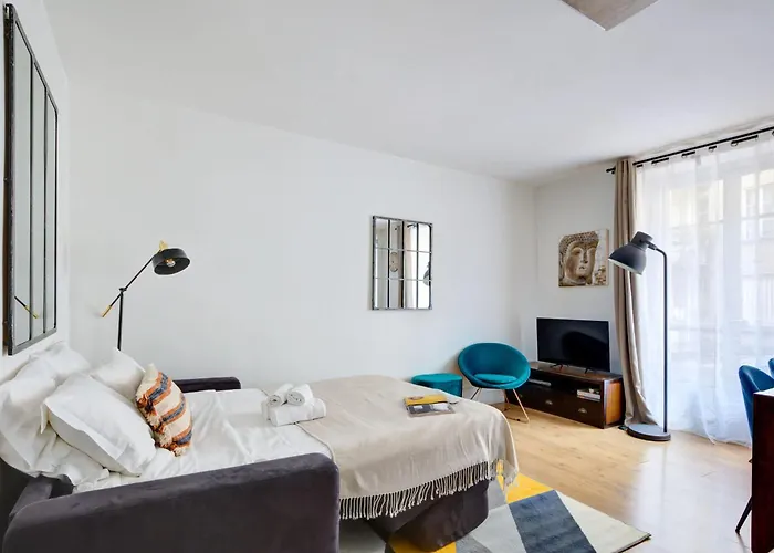 Apartament Bnbnova - Eiffel Tower & Champ De Mars Paryż