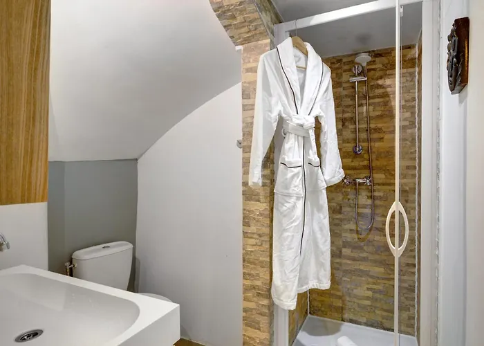 Bnbnova - Eiffel Tower & Champ De Mars Paris