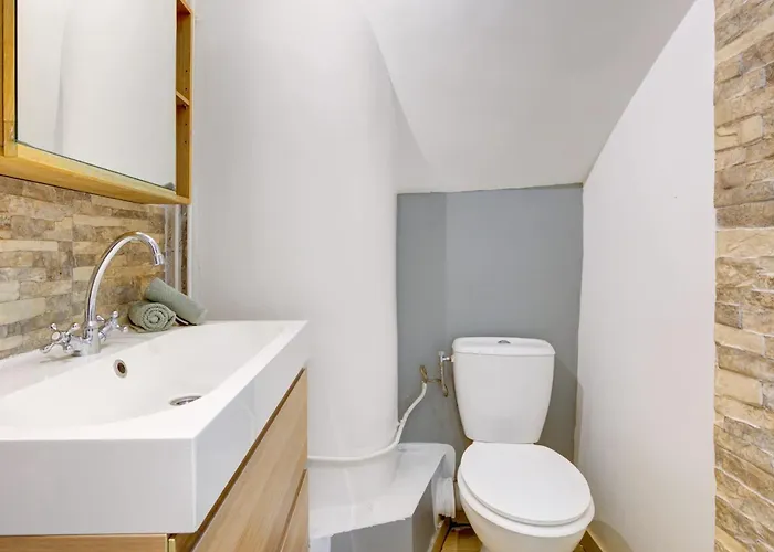 Bnbnova - Eiffel Tower & Champ De Mars Apartman Párizs