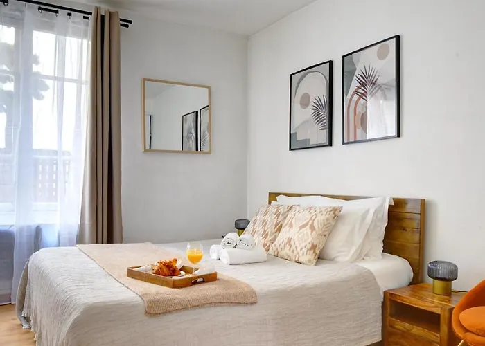 Bnbnova - Eiffel Tower & Champ De Mars * パリ